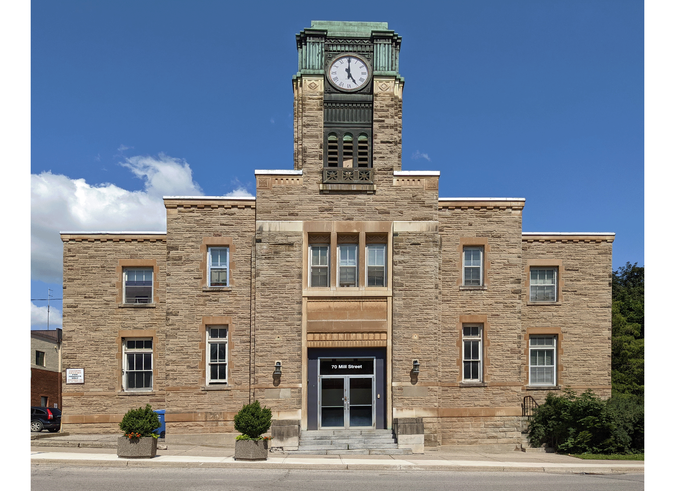 Historic street or heritage building in Halton Hills